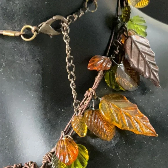 Glass Leaves and Beads Necklace and Matching Earrings - Picture 8 of 10